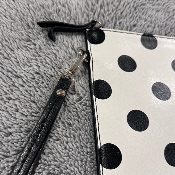 Polka Dot clutch wristlet from Banana Republic / never used! - Picture 4 of 6